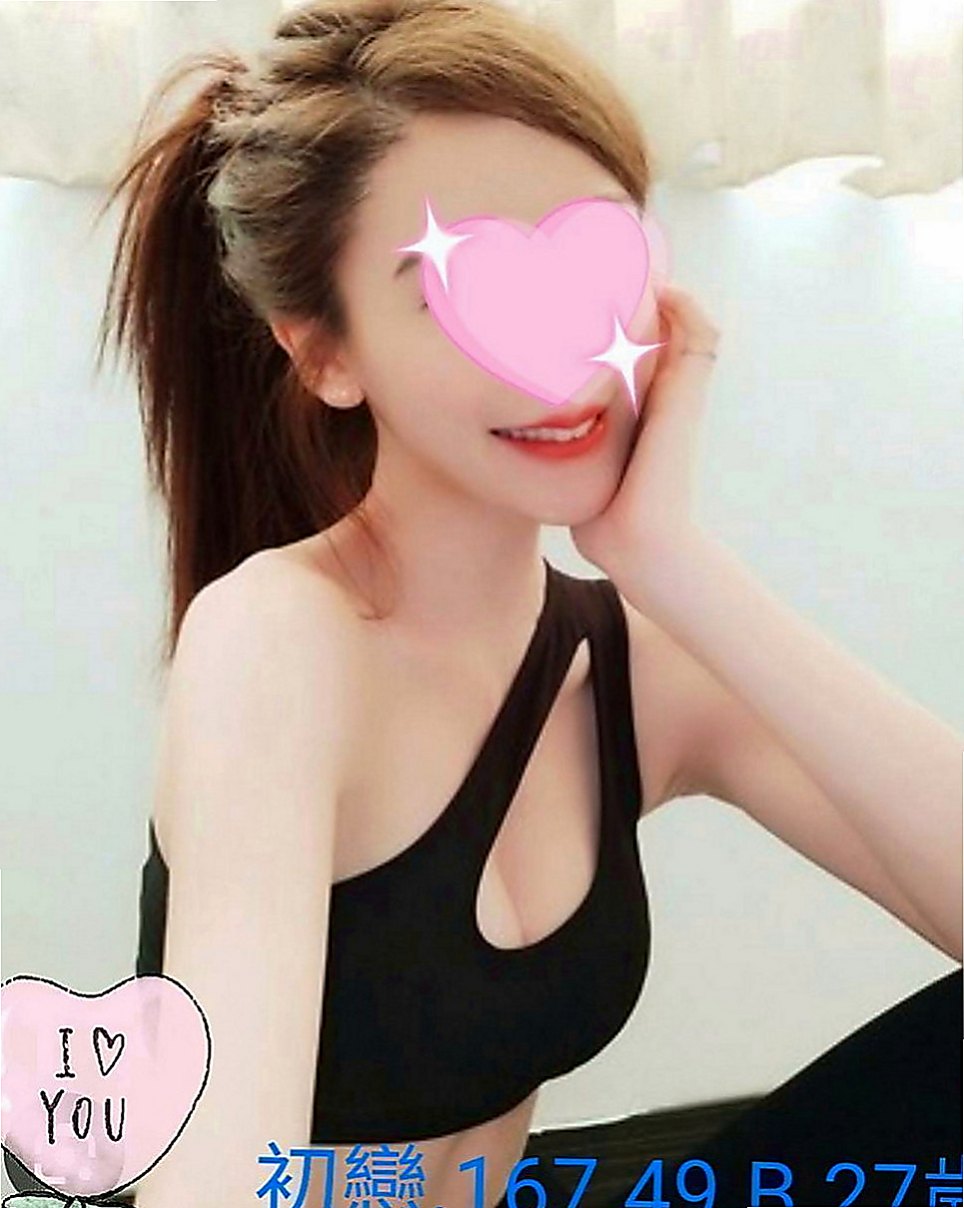 台中按摩全套：蜜莎 |大三學姐|169cm|42kg|E罩杯|22歲|嬌小可愛 帶點調皮 也對做愛有種興奮