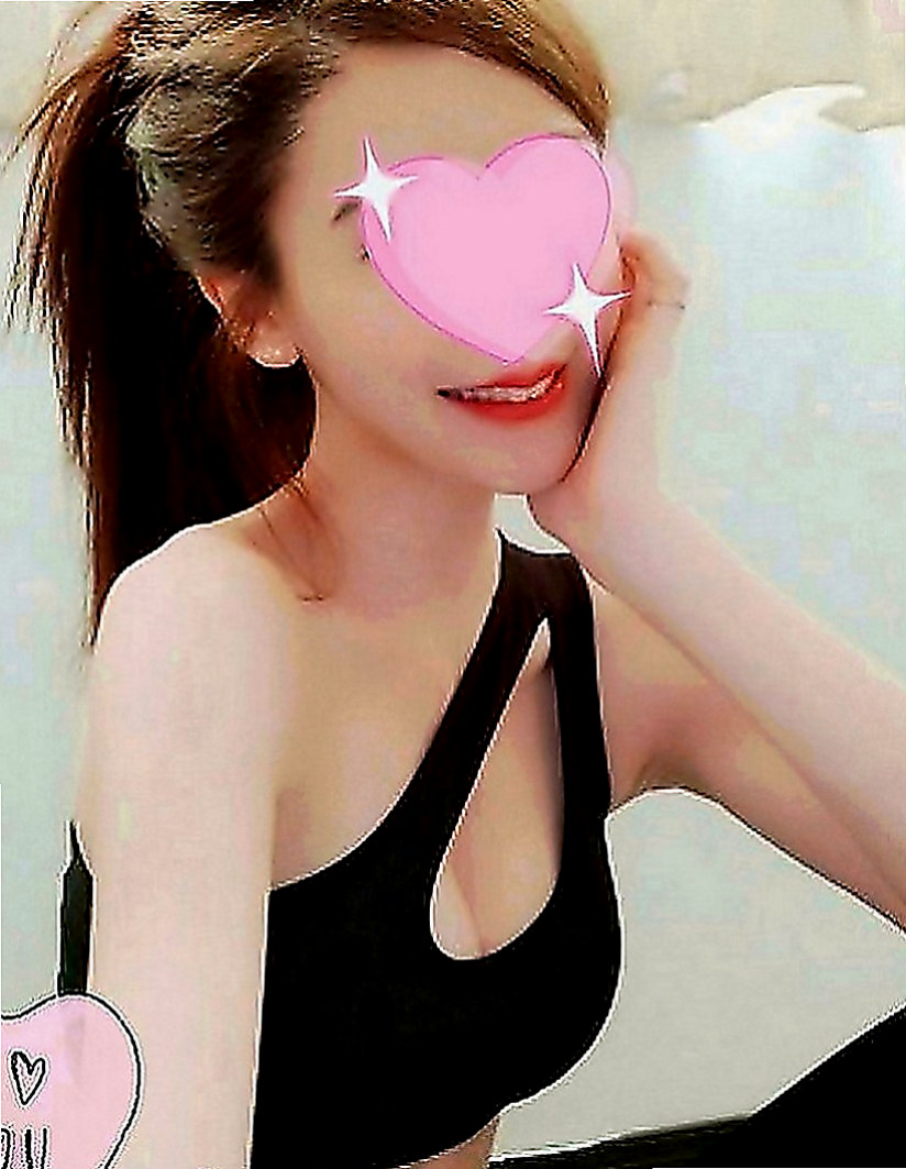 台中按摩全套：蜜莎 |大三學姐|169cm|42kg|E罩杯|22歲|嬌小可愛 帶點調皮 也對做愛有種興奮