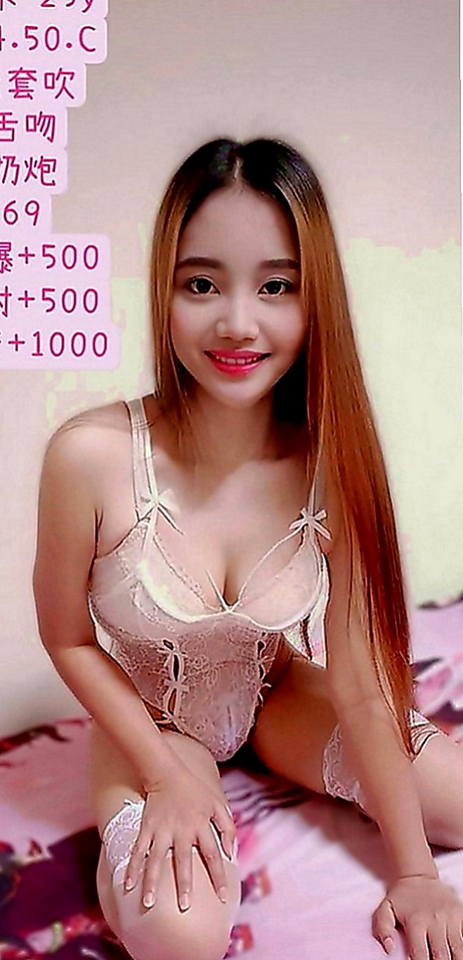 新化按摩外送：星兒 |大學生|165cm|44kg|E罩杯|21歲|喜歡親親 水很多 叫聲讓人心癢癢 男朋友沒辦法滿足 因寂寞難耐兼職