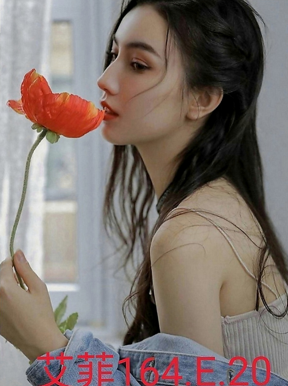 清水外送服務：愛艾 |淫蕩少婦|169cm|43kg|D罩杯|18歲|還會準備驚喜哦才破處 下面很緊的 嘿嘿嘿 很會夾哦 服務很細心