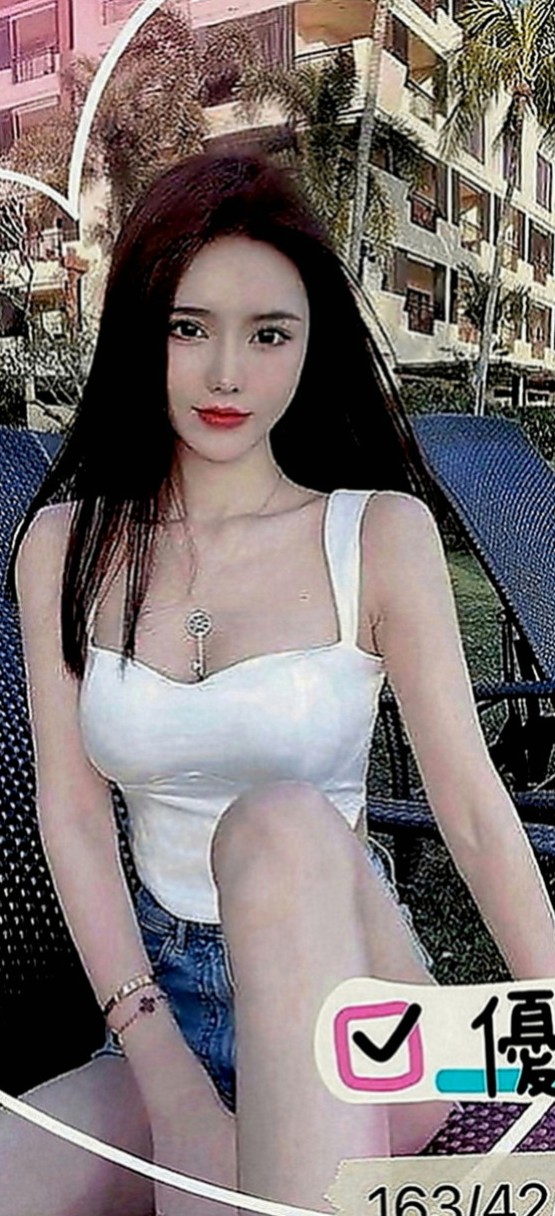 新竹定點茶|外約按摩：林真真 |氣質正妹|166cm|51kg|E罩杯|20歲|口交技術超棒的 讓你的大肉棒得到很好的照顧喔~  特色：『粉嫩胸部』天然柔軟、皮膚白皙、胸形漂亮