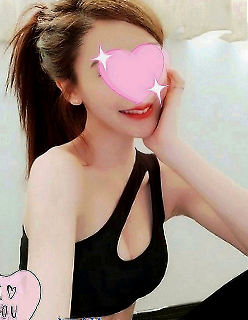 台中按摩全套：蜜莎 |大三學姐|169cm|42kg|E罩杯|22歲|嬌小可愛 帶點調皮 也對做愛有種興奮