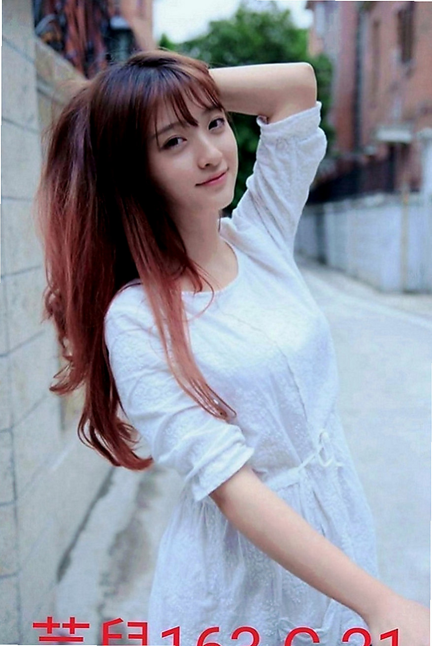 東勢外約服務：柔晴 |交大學生妹|167cm|49kg|C罩杯|20歲|性感小野貓 口技超讚 櫻桃小嘴吸力超強  肌膚 讓你第一眼看到她就想上她
