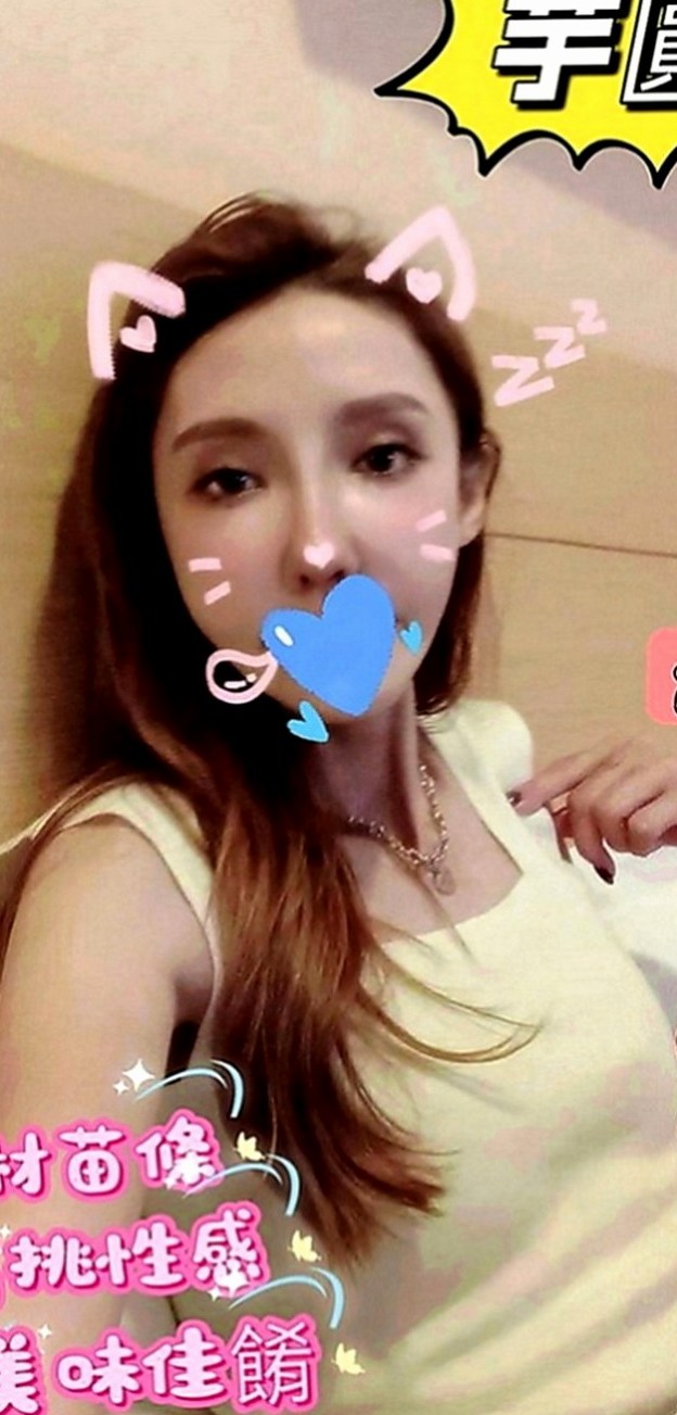 龍崎油壓：藍妮 |直播女生|167cm|43kg|E罩杯|21歲|床上可是一個高手喔臉蛋精緻,眼睛大大